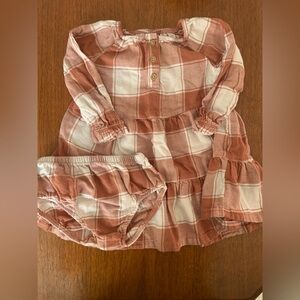 🫐3/$30 Carter's Brown and Cream Dress with Diaper Cover size 9m